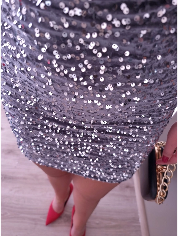 Sukienka CHICA błyszcząca cekiny srebrna 01