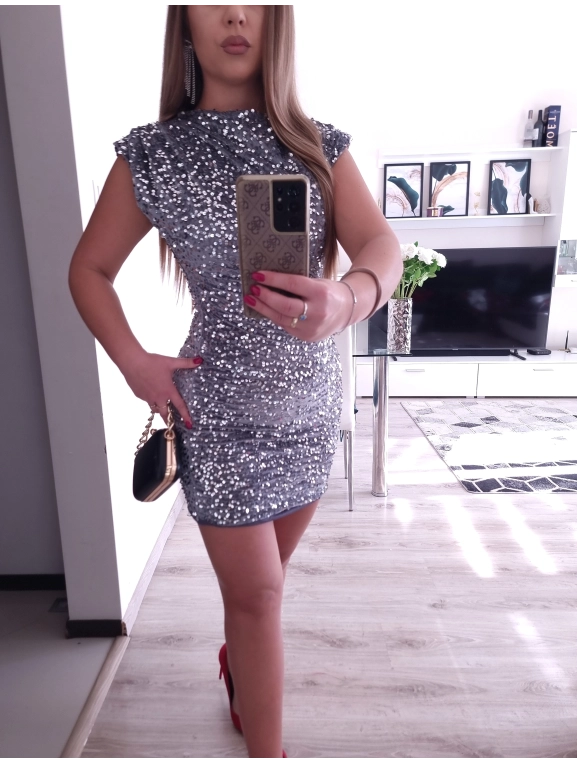 Sukienka CHICA błyszcząca cekiny srebrna 01