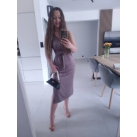 Sukienka GRACCE cappucino midi z rozcięciem