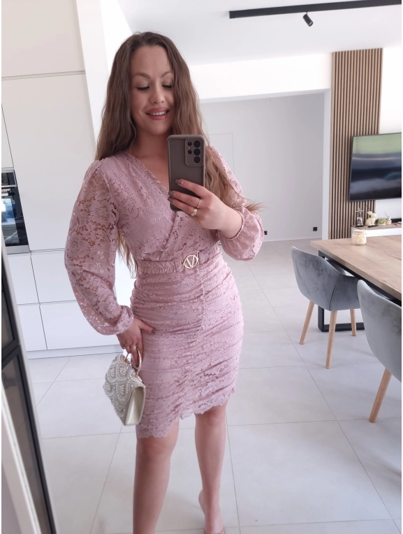 Sukienka RÓŻ puder koronkowa marszczona GLORI L XL