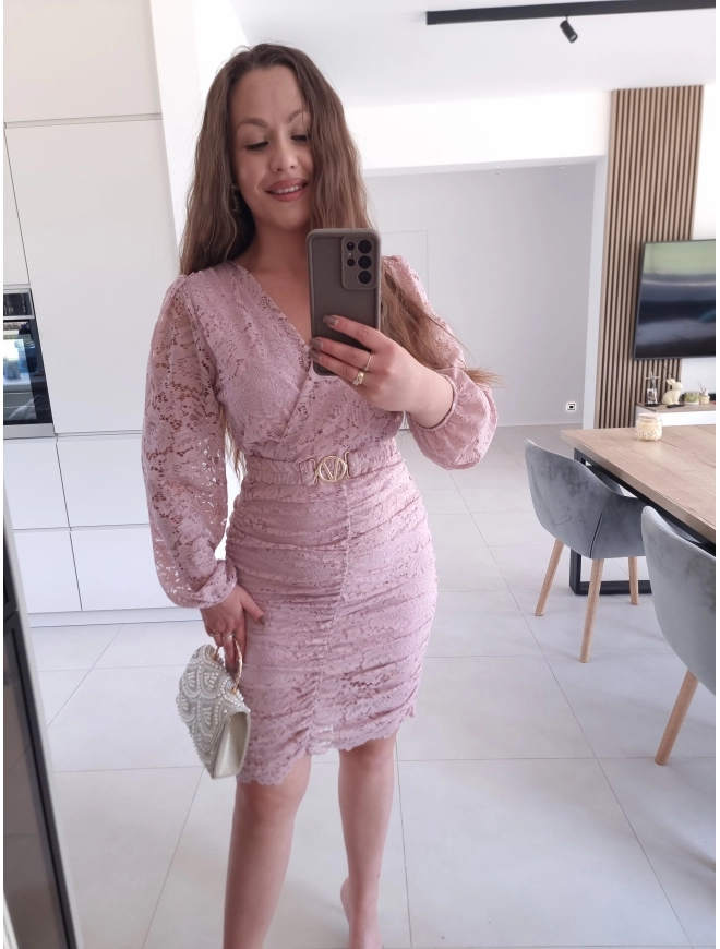 Sukienka RÓŻ puder koronkowa marszczona GLORI L XL