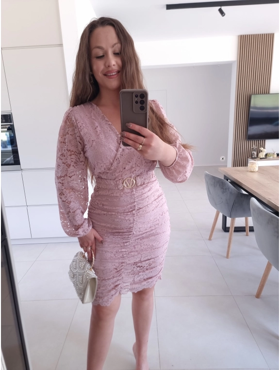 Sukienka RÓŻ puder koronkowa marszczona GLORI L XL