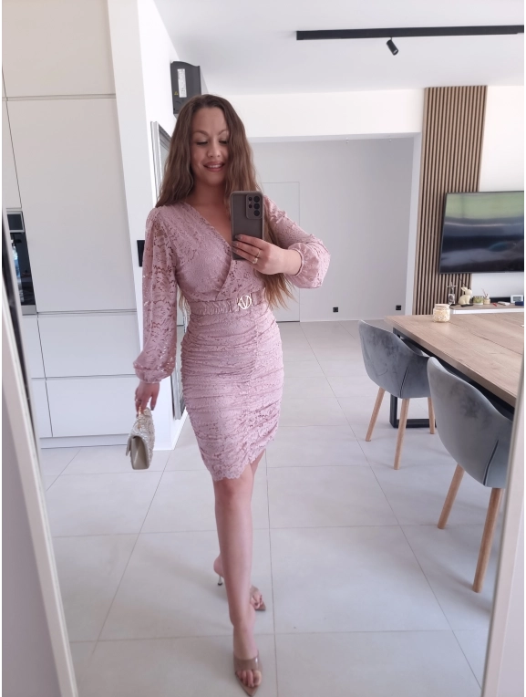 Sukienka RÓŻ puder koronkowa marszczona GLORI L XL