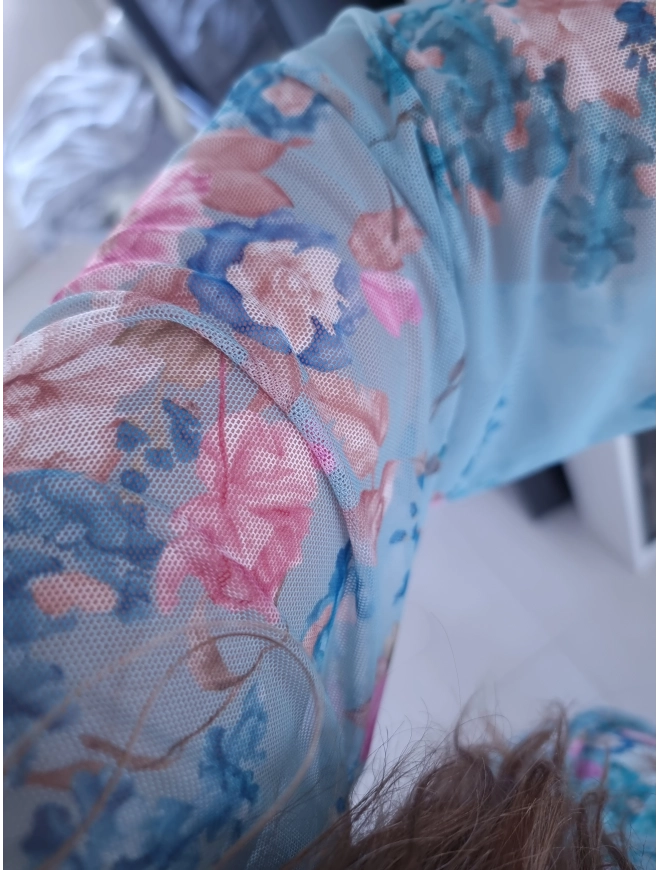 Sukienka siateczkowa w kwiaty ELEGANCKA HERA