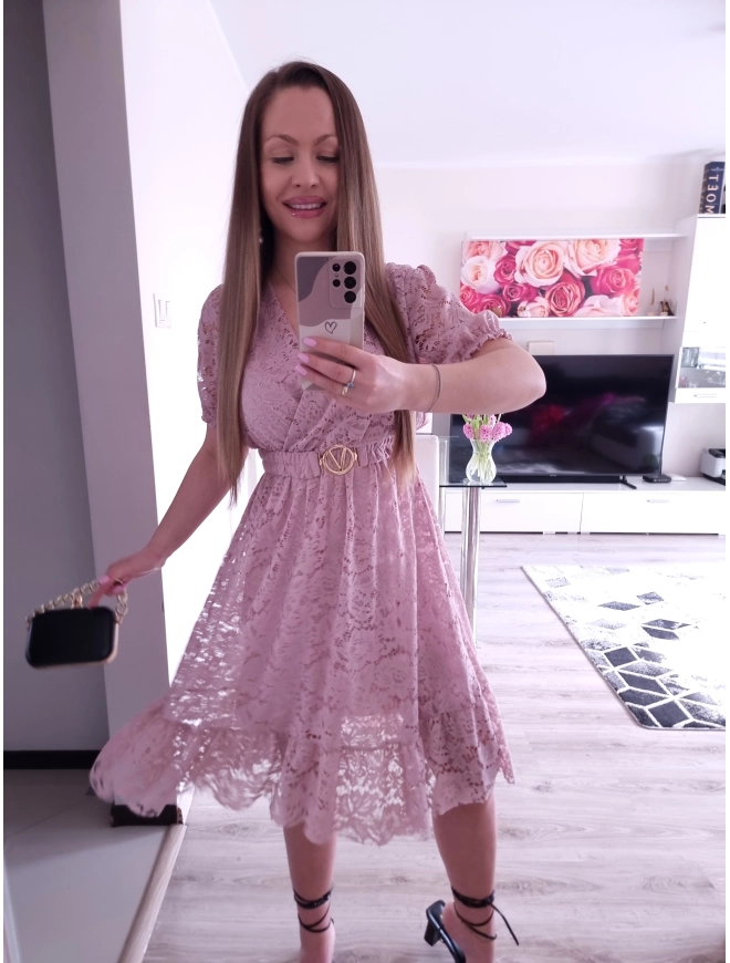 Sukienka GLAMOUR koronkowa PLUS SIZE puder róż