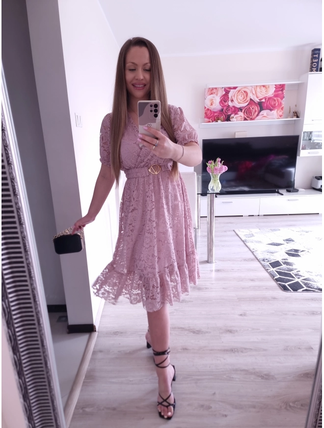 Sukienka GLAMOUR koronkowa PLUS SIZE puder róż