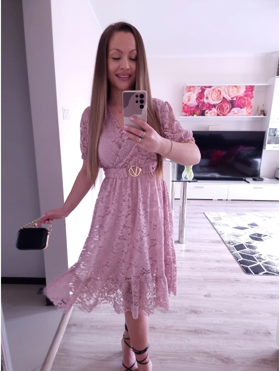 Sukienka GLAMOUR koronkowa PLUS SIZE puder róż